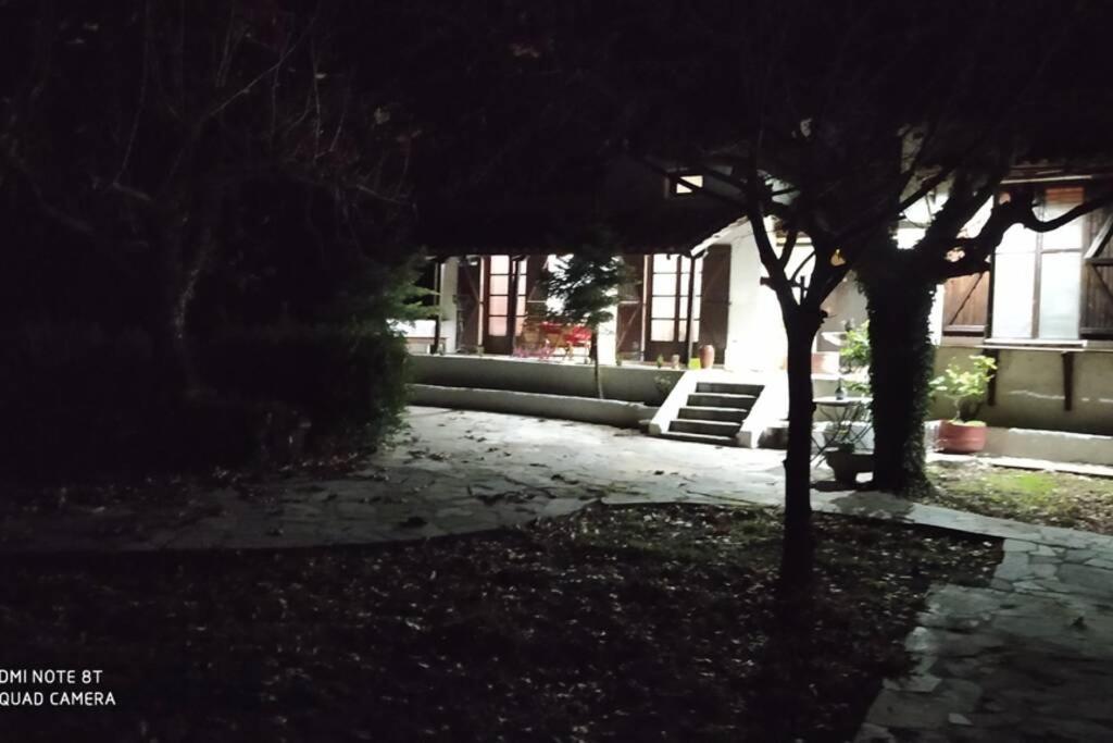 הוילה Loutsa  Αρχοντικο Στουσ Προποδεσ Του Ορουσ Διρφυσ מראה חיצוני תמונה