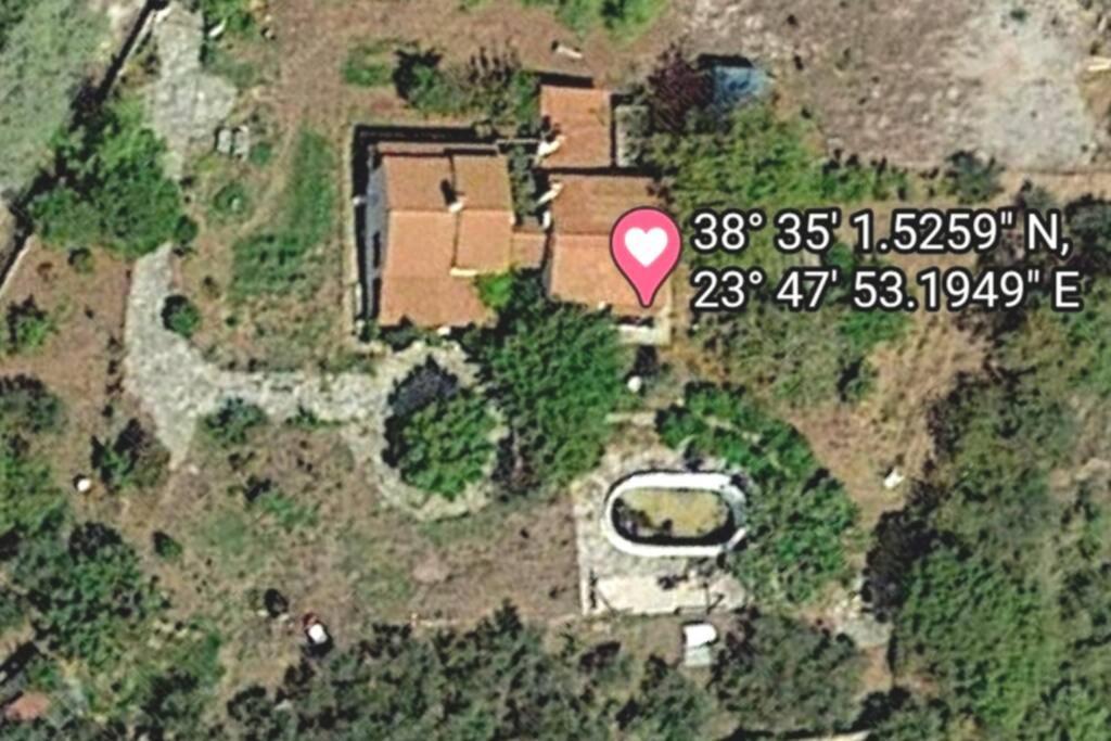 הוילה Loutsa  Αρχοντικο Στουσ Προποδεσ Του Ορουσ Διρφυσ מראה חיצוני תמונה