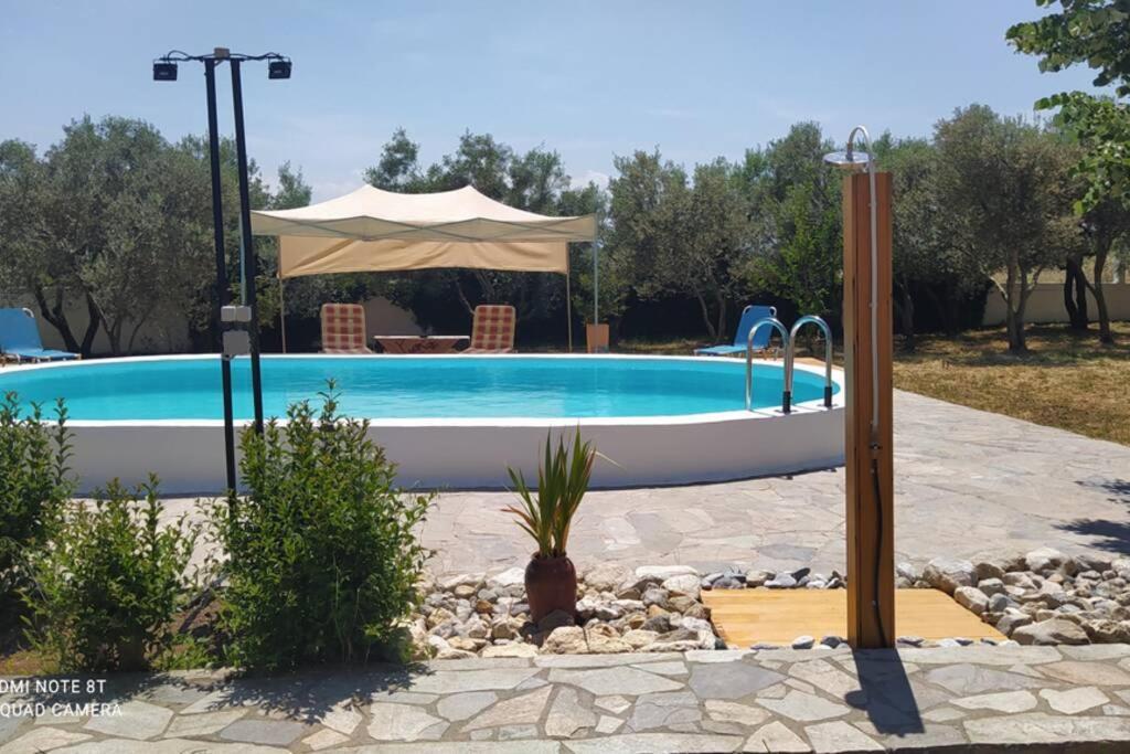 הוילה Loutsa  Αρχοντικο Στουσ Προποδεσ Του Ορουσ Διρφυσ מראה חיצוני תמונה